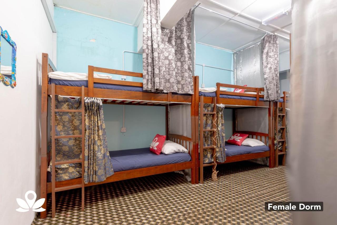 Island Backpackers Semporna Exterior foto